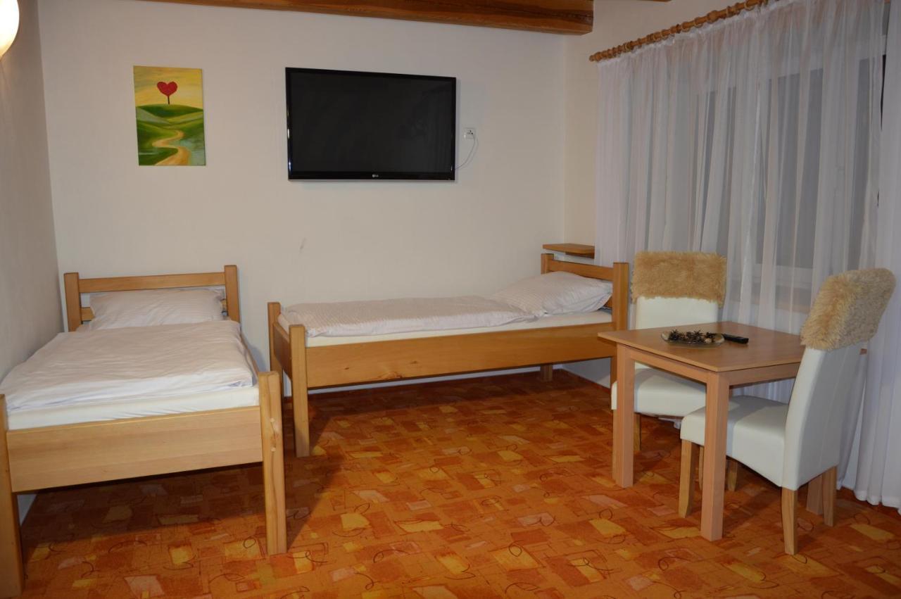 Hotel Statek 3 - Wellness & Spa Hluboká nad Vltavou Exterior foto